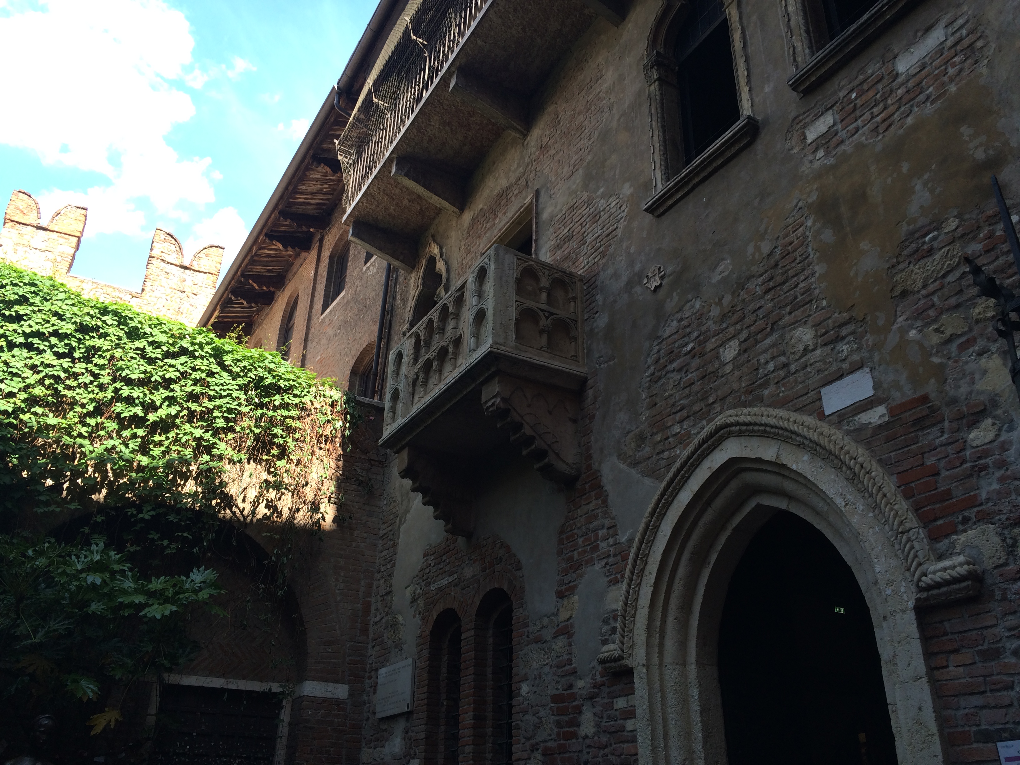 Sacada na casa de Julieta em Verona