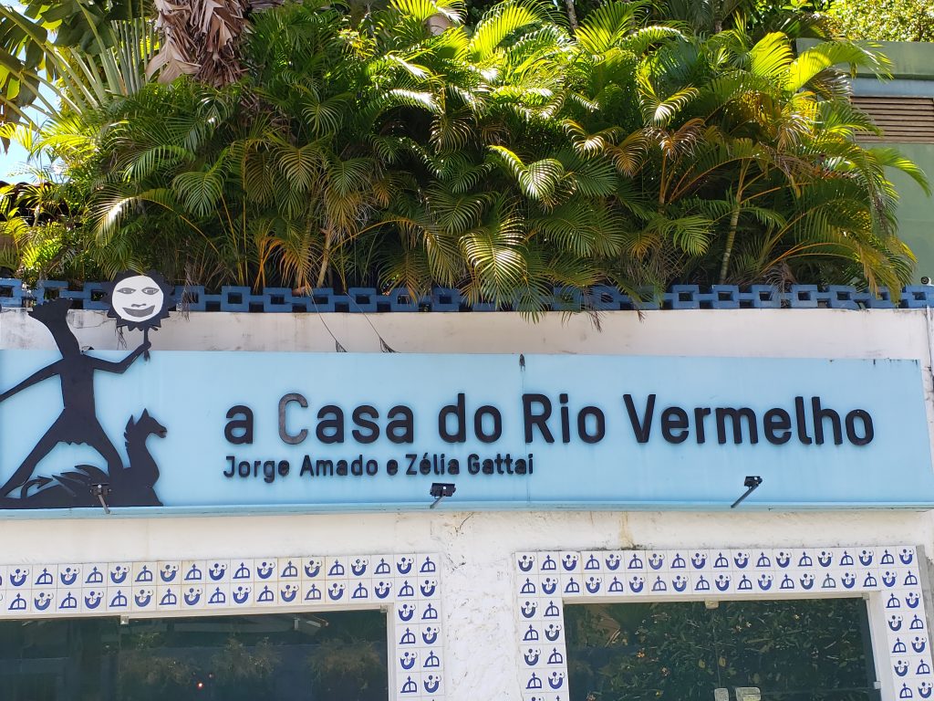 Como é a casa de Jorge Amado e Zélia Gattai no Rio Vermelho em Salvador